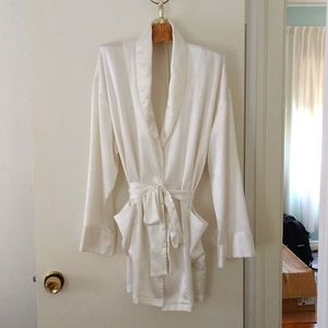 Vintage 90s Victoria's Secret Gold Label Silky Ivory Kimono Robe M/L